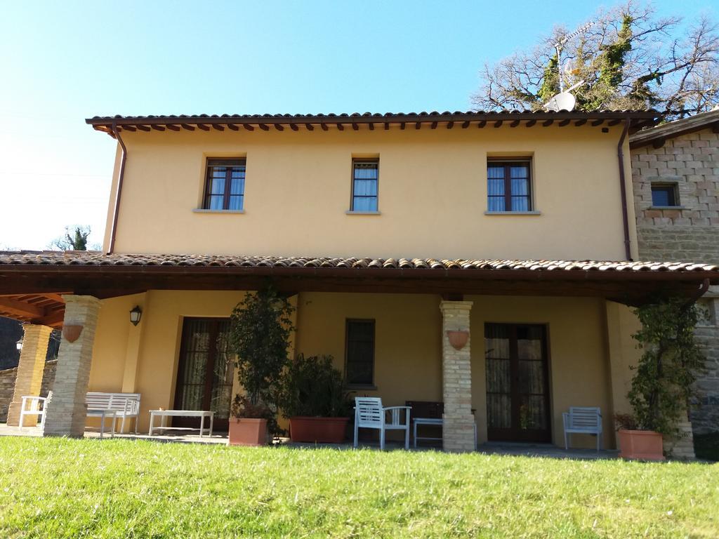 Gasthaus Agriturismo Ca' Montioni Mercatello sul Metauro Exterior foto